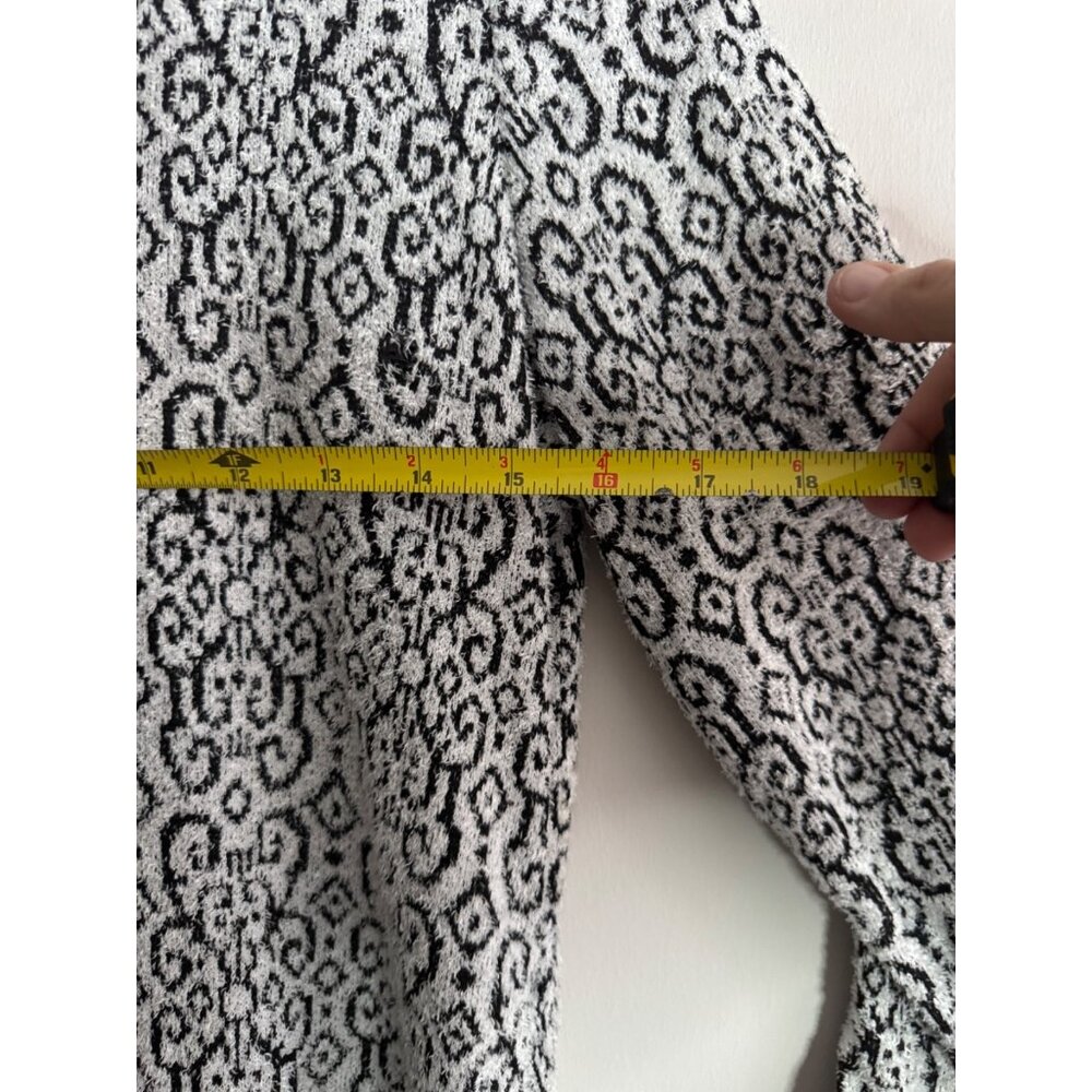 Croft & Barrow Eyelash Knit Cowl Neck Sweater - Medium - Grey & Black Pattern - Picture 9 of 16